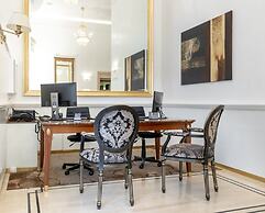 Le Premier Boutique Hotel