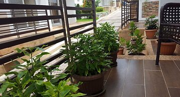 2 Bedroom Villa by AP at Tagaytay Hampton Villa