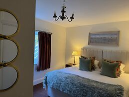 Scarborough Hill Country Inn