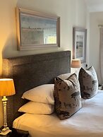 Scarborough Hill Country Inn