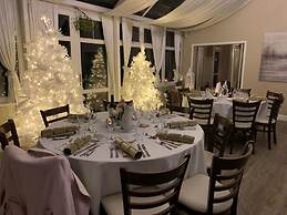 Scarborough Hill Country Inn