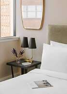 Roami at Duncan Plaza