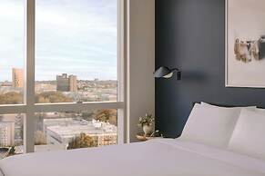 Sonder by Marriott Bonvoy Pierce Boston Apartments Fenway