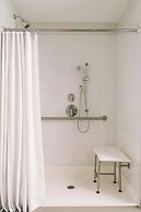 Sonder by Marriott Bonvoy Pierce Boston Apartments Fenway