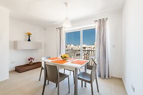 Yellow Pearl Apartments