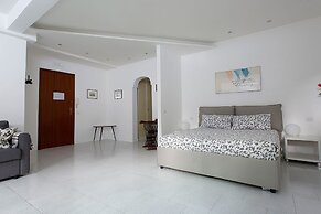 Il SanFilippo Apartments and Rooms