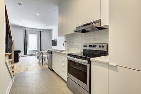 Destination Stays Little Burgundy DT MTL