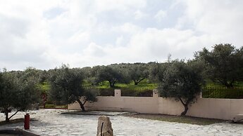 Foivos and Athina Villas