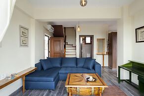 Foivos and Athina Villas