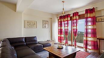 Foivos and Athina Villas