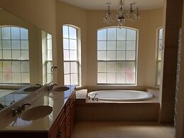 Tropical Waterview Mansion