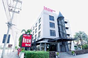 Iron Resort&Hotel