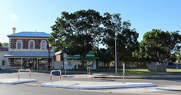 Royal Exchange Hotel