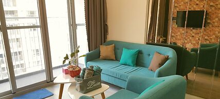 Scenic Valley Luxury 2BR SW Pool 07th