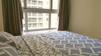 Scenic Valley Luxury 2BR SW Pool 07th