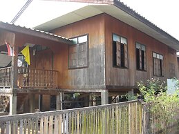 Ban Muang Pon Home Stay
