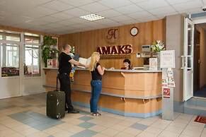 AMAKS Valdaiskie Zori
