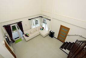 Green Residence Pool Villa