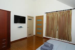 Green Residence Pool Villa