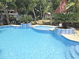 The Pelican's Resort