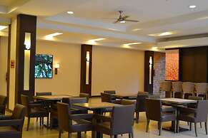 Apartment Carola B 711 at Pico de Loro