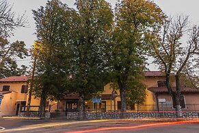Center Hotel
