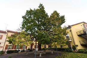 Center Hotel