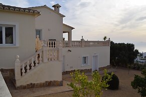 Villa Lirios