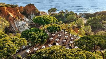 Pine Cliffs Gardens