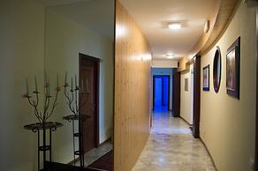 La Cittadella Dell'Oasi Hotel