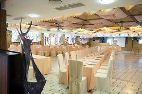 La Cittadella Dell'Oasi Hotel