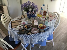 The Best Exotic Magnolia Cottage