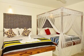 Safari Queens Resort