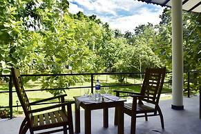 Safari Queens Resort