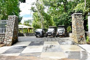 Safari Queens Resort