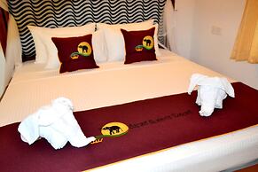 Safari Queens Resort