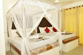 Safari Queens Resort