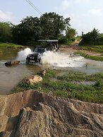 Safari Queens Resort