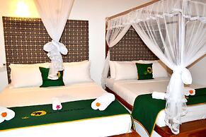 Safari Queens Resort