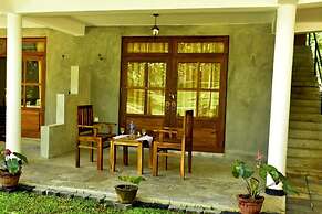 Safari Queens Resort