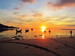 Dwell Phuket Airport