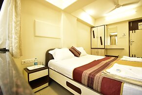 Hotel Kalpana Palace