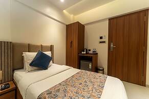 Hotel Kalpana Palace