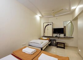 Hotel Kalpana Palace