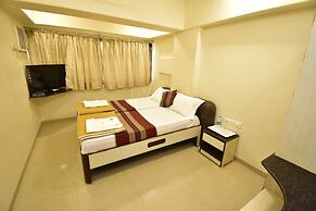 Hotel Kalpana Palace