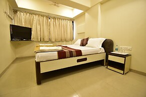 Hotel Kalpana Palace