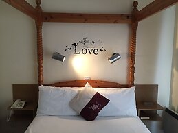 Abbey Hotel & Conference Centre