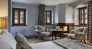 MounTrace Suites & Spa