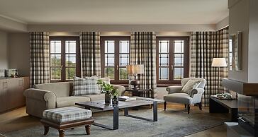 MounTrace Suites & Spa