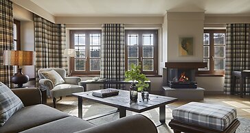 MounTrace Suites & Spa